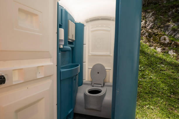 Types of Portable Toilets We Offer in Point Mackenzie, AK